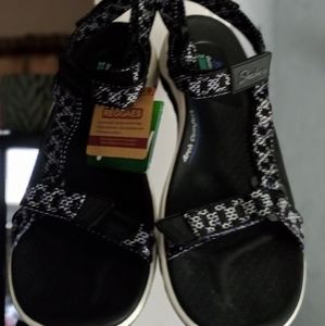 Skechers Outdoor Lifestyle Velcro Sandal Woman's sz 8 Back with silver and blue